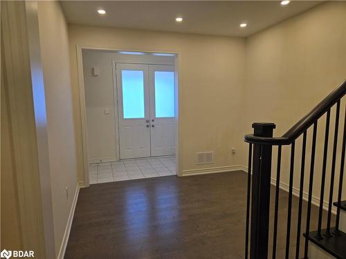 8 Beasley Grove, Ancaster, ON - Indoor Photo Showing Other Room
