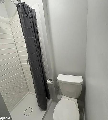 12-372 Darling Street, Brantford, ON - Indoor Photo Showing Bathroom