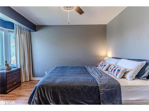 3678 Kimberley Street, Innisfil, ON - Indoor Photo Showing Bedroom