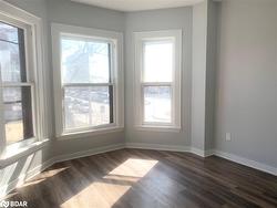 2 FLR-193 Wentworth Street N Hamilton, ON L8L 5V6