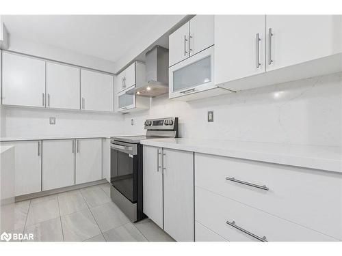 16 Carroll Lane, Brantford, ON - Indoor Photo Showing Kitchen