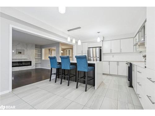 16 Carroll Lane, Brantford, ON - Indoor Photo Showing Kitchen