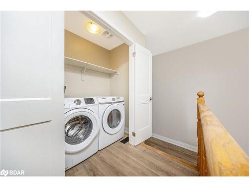 4 Griffiths Avenue, Cambridge, ON - Indoor Photo Showing Laundry Room