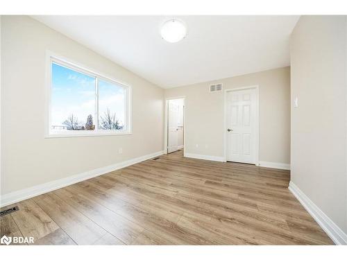 4 Griffiths Avenue, Cambridge, ON - Indoor Photo Showing Other Room