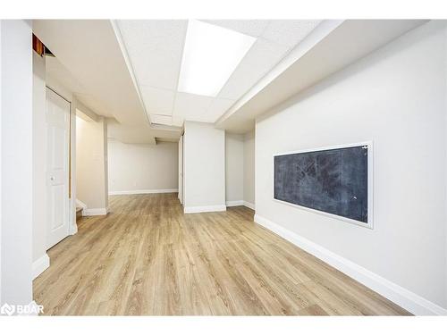 4 Griffiths Avenue, Cambridge, ON - Indoor