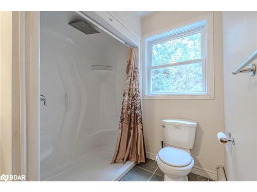 4 Clover Court, Kawartha Lakes, ON - Indoor Photo Showing Bathroom