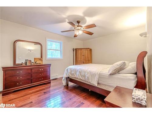 4 Clover Court, Kawartha Lakes, ON - Indoor Photo Showing Bedroom
