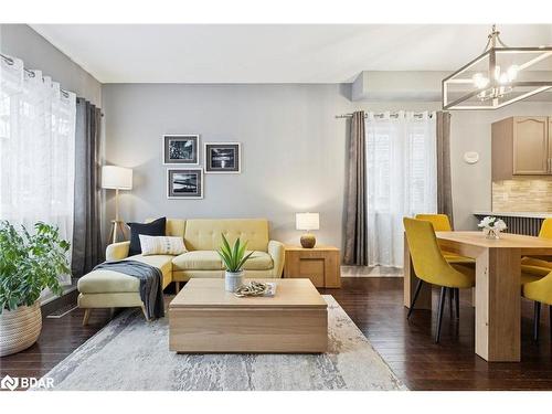 1427 Treeland Street, Burlington, ON - Indoor Photo Showing Living Room With Fireplace