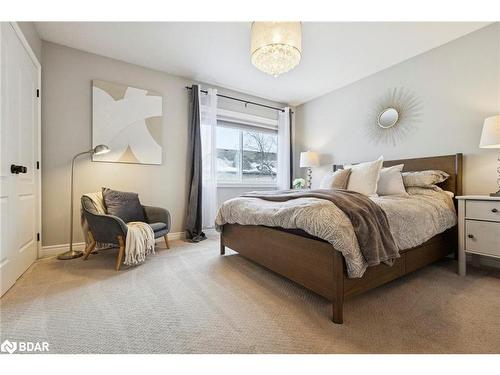 1427 Treeland Street, Burlington, ON - Indoor Photo Showing Bathroom