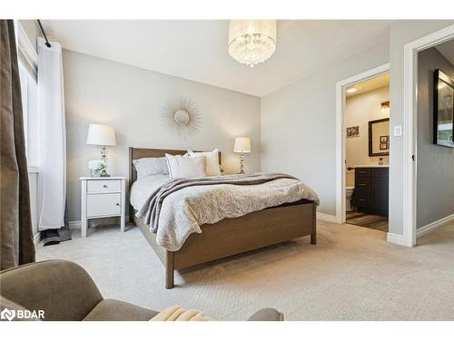 1427 Treeland Street, Burlington, ON - Indoor Photo Showing Other Room