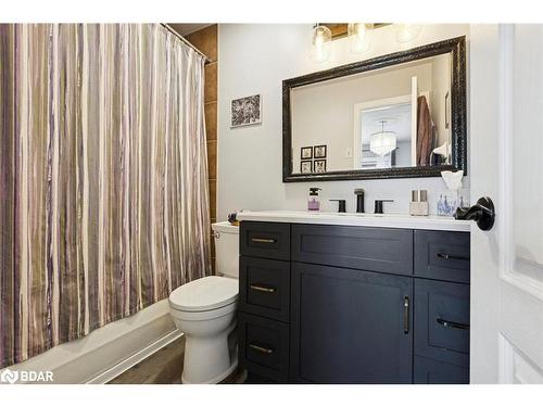 1427 Treeland Street, Burlington, ON - Indoor Photo Showing Bedroom