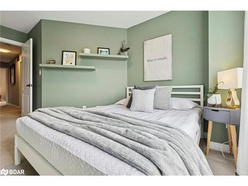 1427 Treeland Street, Burlington, ON - Outdoor