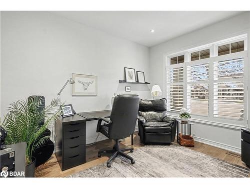 29-37 Brookside Terrace, Smith-Ennismore, ON - Indoor