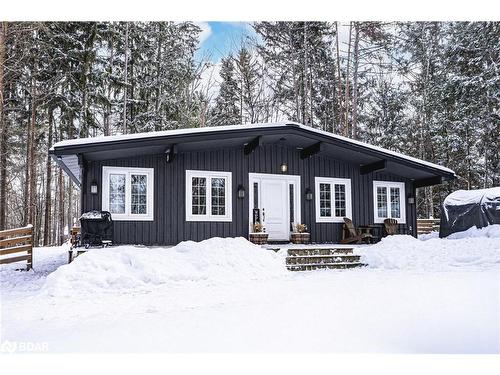 3795 Fairway Road, Innisfil, ON - Outdoor With Facade