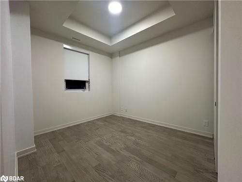 207-123 Maurice Drive, Oakville, ON - Indoor Photo Showing Other Room