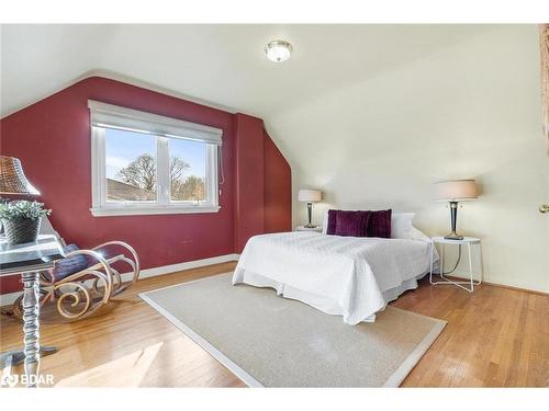 1587 Muir Road, Mississauga, ON - Indoor Photo Showing Bedroom