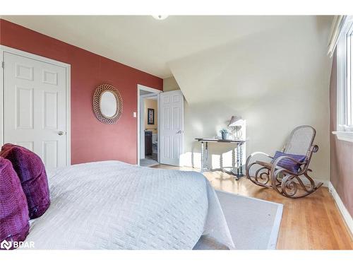 1587 Muir Road, Mississauga, ON - Indoor Photo Showing Bedroom