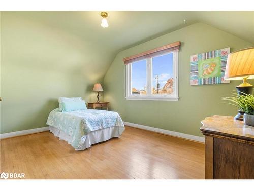 1587 Muir Road, Mississauga, ON - Indoor Photo Showing Bedroom
