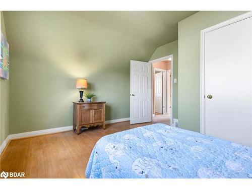 1587 Muir Road, Mississauga, ON - Indoor Photo Showing Bedroom
