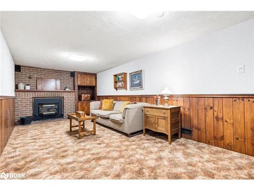 1587 Muir Road, Mississauga, ON - Indoor With Fireplace