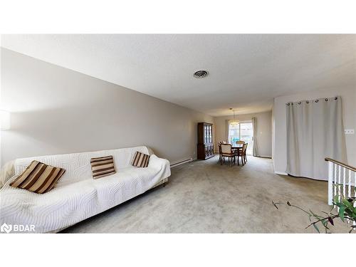 167 Little Avenue, Barrie, ON - Indoor