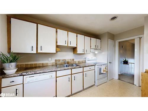 167 Little Avenue, Barrie, ON - Indoor Photo Showing Kitchen With Double Sink