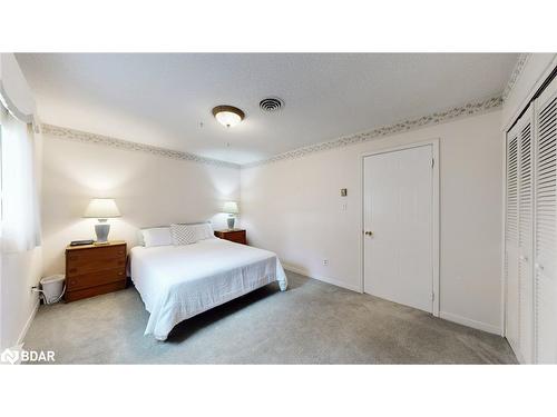 167 Little Avenue, Barrie, ON - Indoor Photo Showing Bedroom