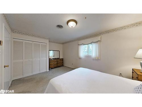 167 Little Avenue, Barrie, ON - Indoor Photo Showing Bedroom