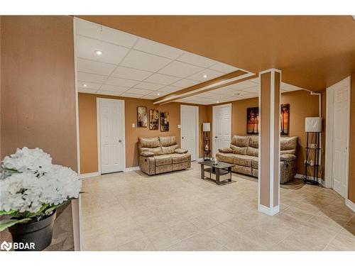 68 Coughlin Road, Barrie, ON - Indoor