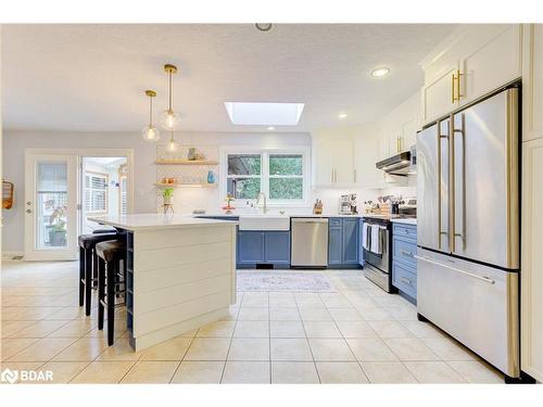 83 Inwood Crescent, Kitchener, ON - Indoor Photo Showing Kitchen