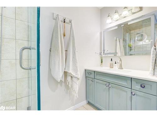 83 Inwood Crescent, Kitchener, ON - Indoor Photo Showing Bathroom