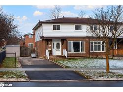 40 Joycelyn Drive  Mississauga, ON L5M 1T7