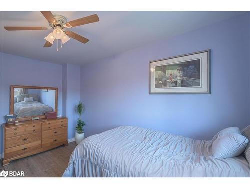 40 Joycelyn Drive, Mississauga, ON - Indoor Photo Showing Bedroom