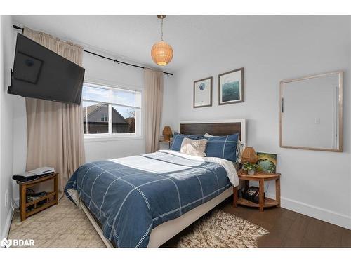 1431 Rankin Way, Innisfil, ON - Indoor Photo Showing Bedroom