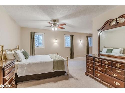 1311 Snow Valley Road, Midhurst, ON - Indoor Photo Showing Bedroom