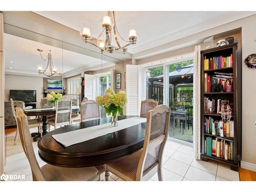 22-130 Robert Street, Milton, ON - Indoor Photo Showing Dining Room