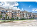 323-5317 Upper Middle Road, Burlington, ON  - Outdoor With Balcony With Facade 