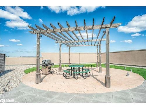 323-5317 Upper Middle Road, Burlington, ON - Outdoor With View