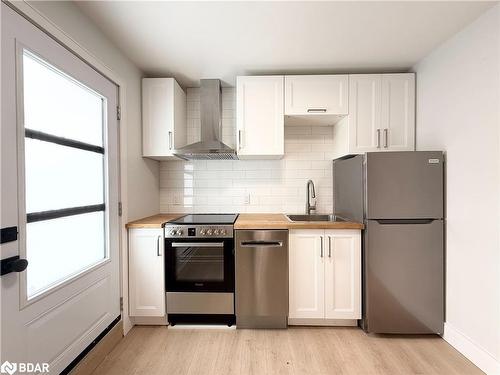 13-372 Darling Street, Brantford, ON - Indoor Photo Showing Kitchen