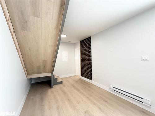 13-372 Darling Street, Brantford, ON - Indoor Photo Showing Other Room