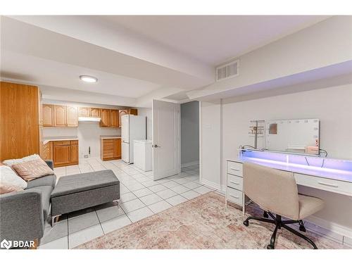 66 Raquel Street, Barrie, ON - Indoor