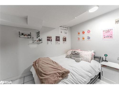 66 Raquel Street, Barrie, ON - Indoor Photo Showing Bedroom