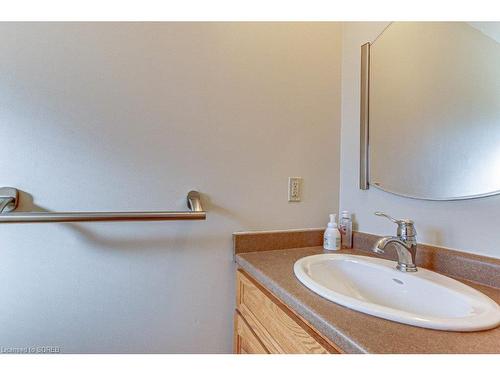 356 Cedar Drive, Turkey Point, ON - Indoor Photo Showing Bathroom