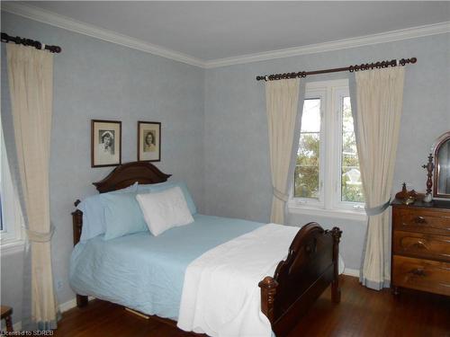 203 Grace Street, Port Dover, ON - Indoor Photo Showing Bedroom