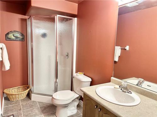 43 Carolina Way, Port Rowan, ON - Indoor Photo Showing Bathroom