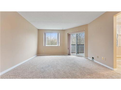 201-5 Mill Pond Court, Simcoe, ON - Indoor Photo Showing Other Room