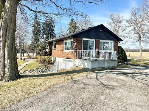 1652 Windham Road 11, Windham Centre, ON - Outdoor