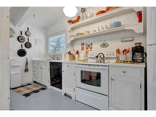 148 Woodstock Avenue, Long Point, ON - Indoor Photo Showing Kitchen