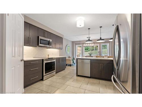 193 Woodway Trail, Simcoe, ON - Indoor Photo Showing Kitchen With Upgraded Kitchen
