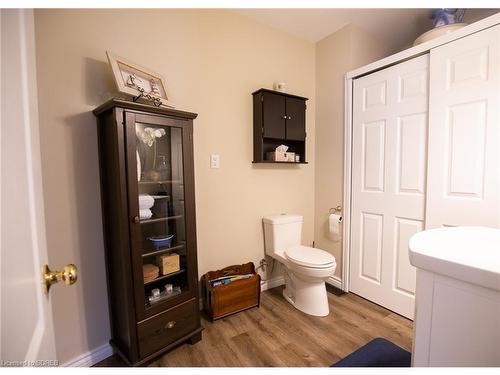 19 First Avenue, Port Dover, ON - Indoor Photo Showing Bathroom